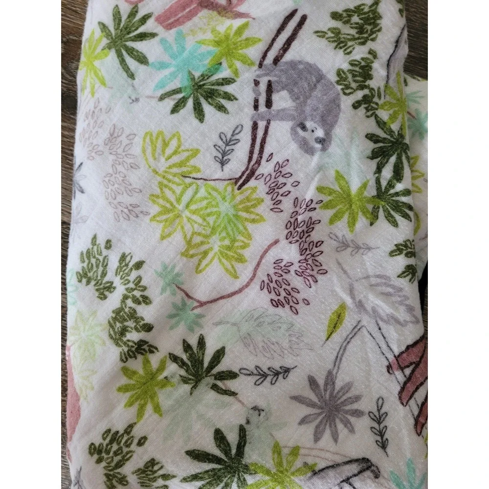 Lulujo Baby Hooded Towel Bamboo Cotton Muslin Sloth Jungle White Pink Green #7